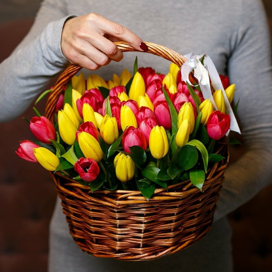 Тюльпаны: говорят об уважении или выражении признательности.