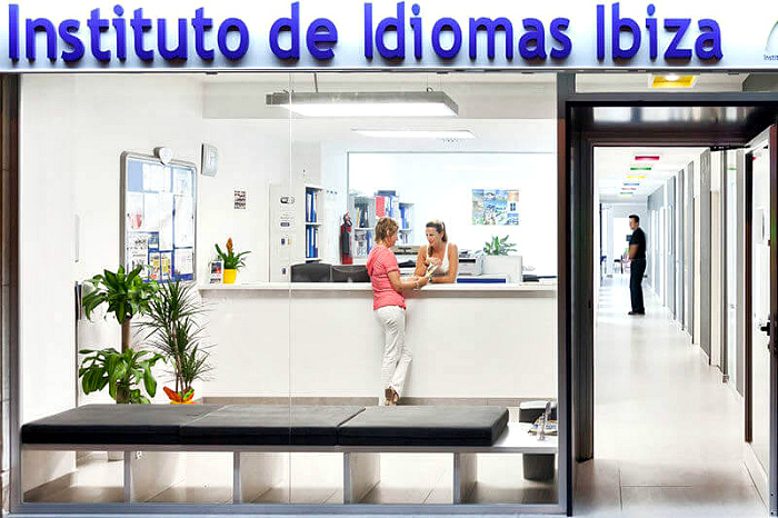 Языковая школа Instituto de Idiomas Ibiza