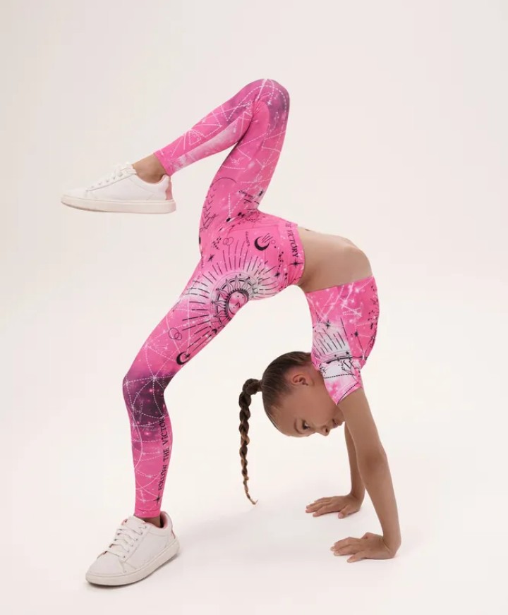 Подбор костюма в ритмической гимнастике – ключевой для удобства и эффективности выступления спортсменок