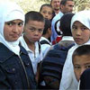 Минобразования Киргизии засудило противников школьной формы